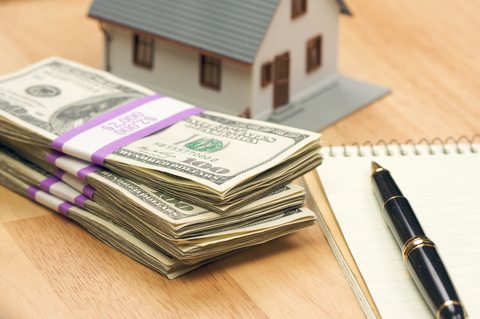 Read more about the article Real Estate Investing 101: How To Start Small In Real Estate Investing